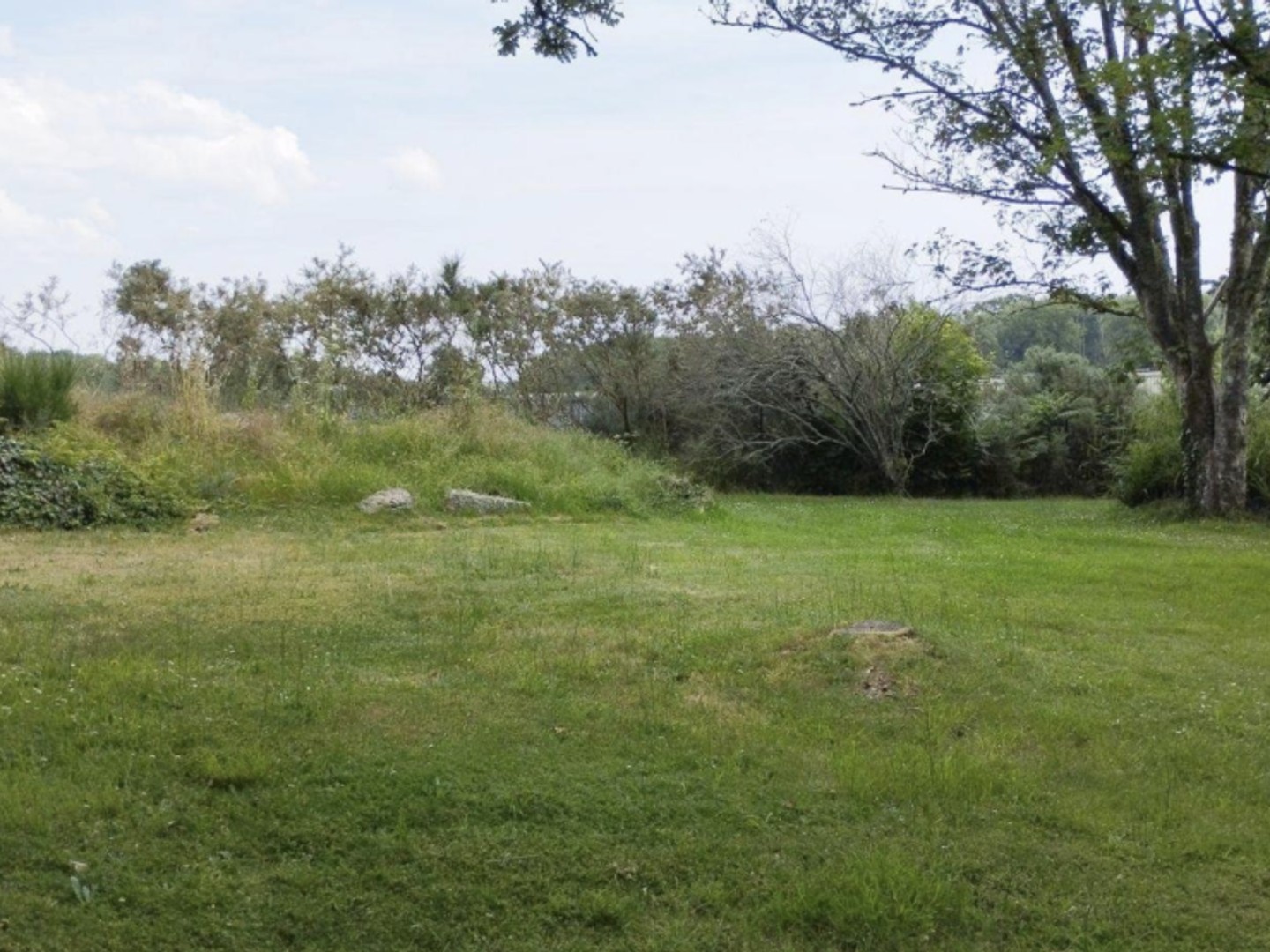 Terrain 600 m²