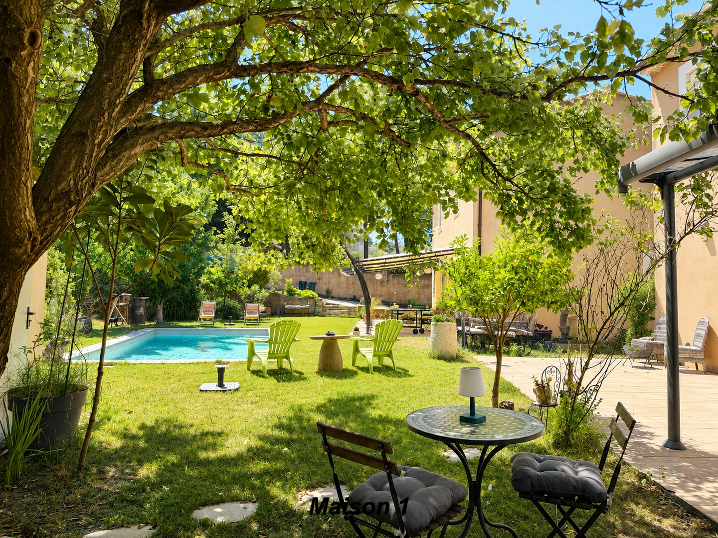 Maison 10 pièces 270 m²