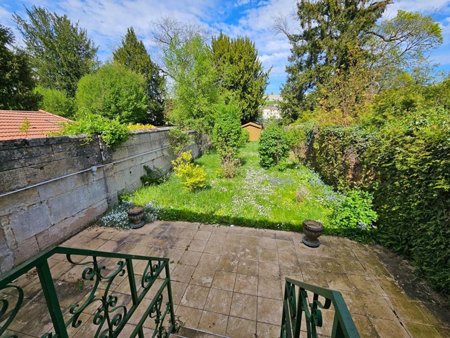 APPARTEMENT DUPLEX 5 PIÈCES AVEC TERRASSE ET JARDIN