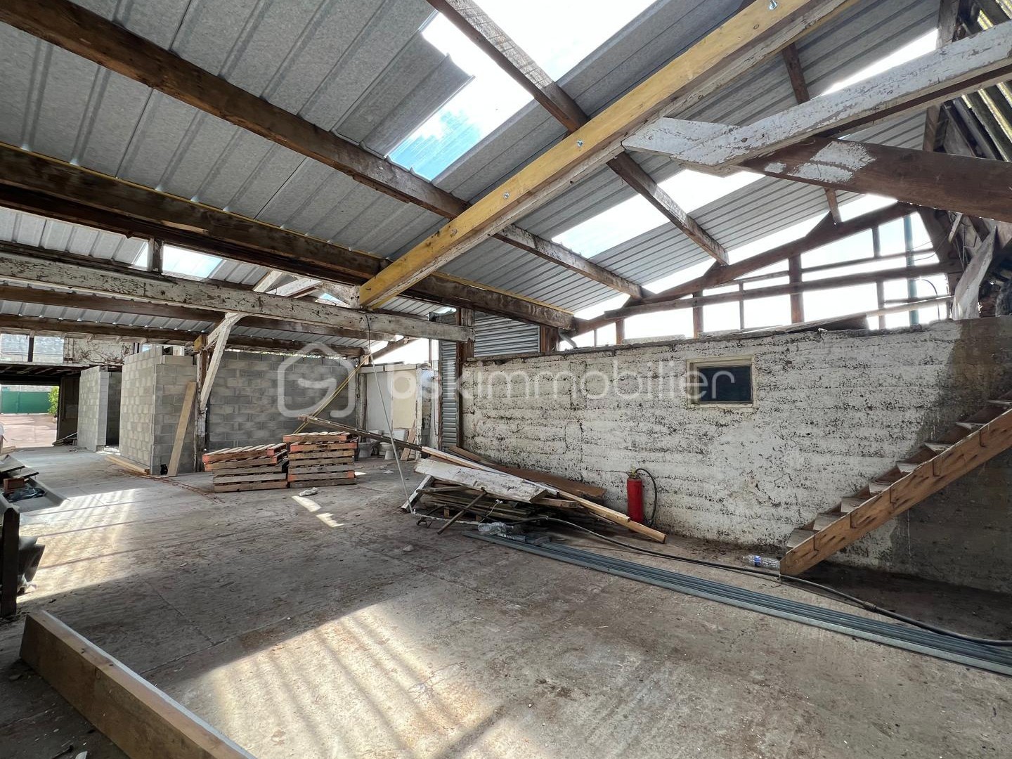 Parking 104 m²