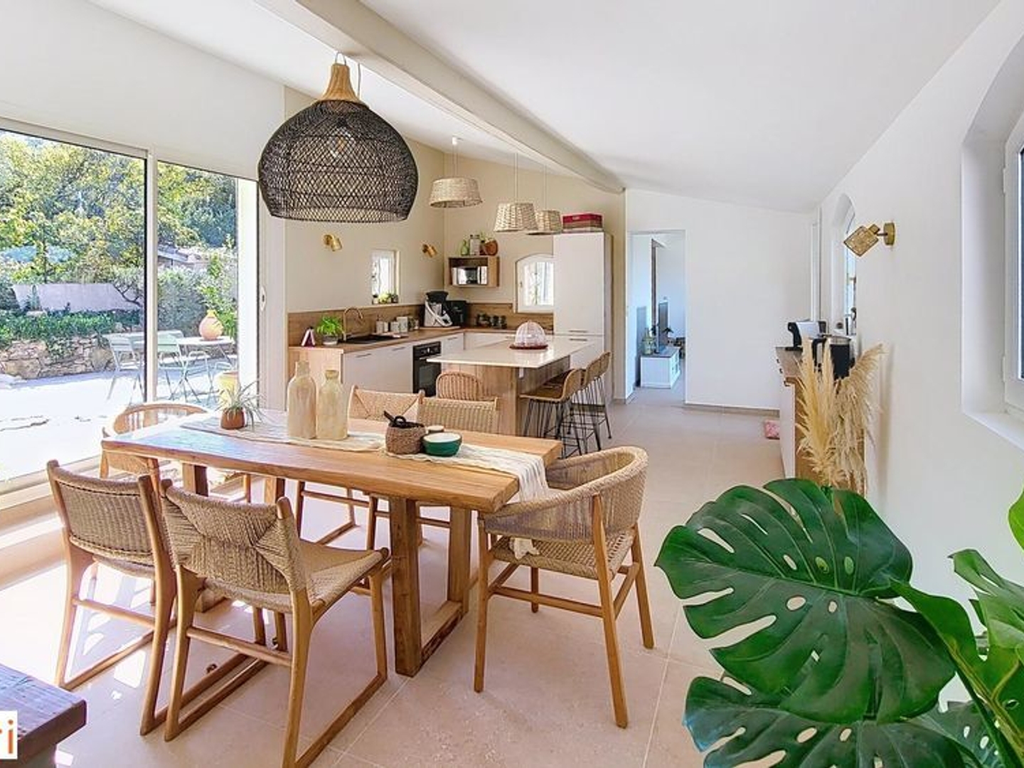 Maison T5 en campagne avec piscine et vue dégagée
