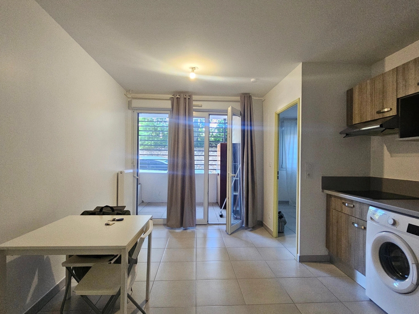 A vendre t 2 terrasse secteur timone