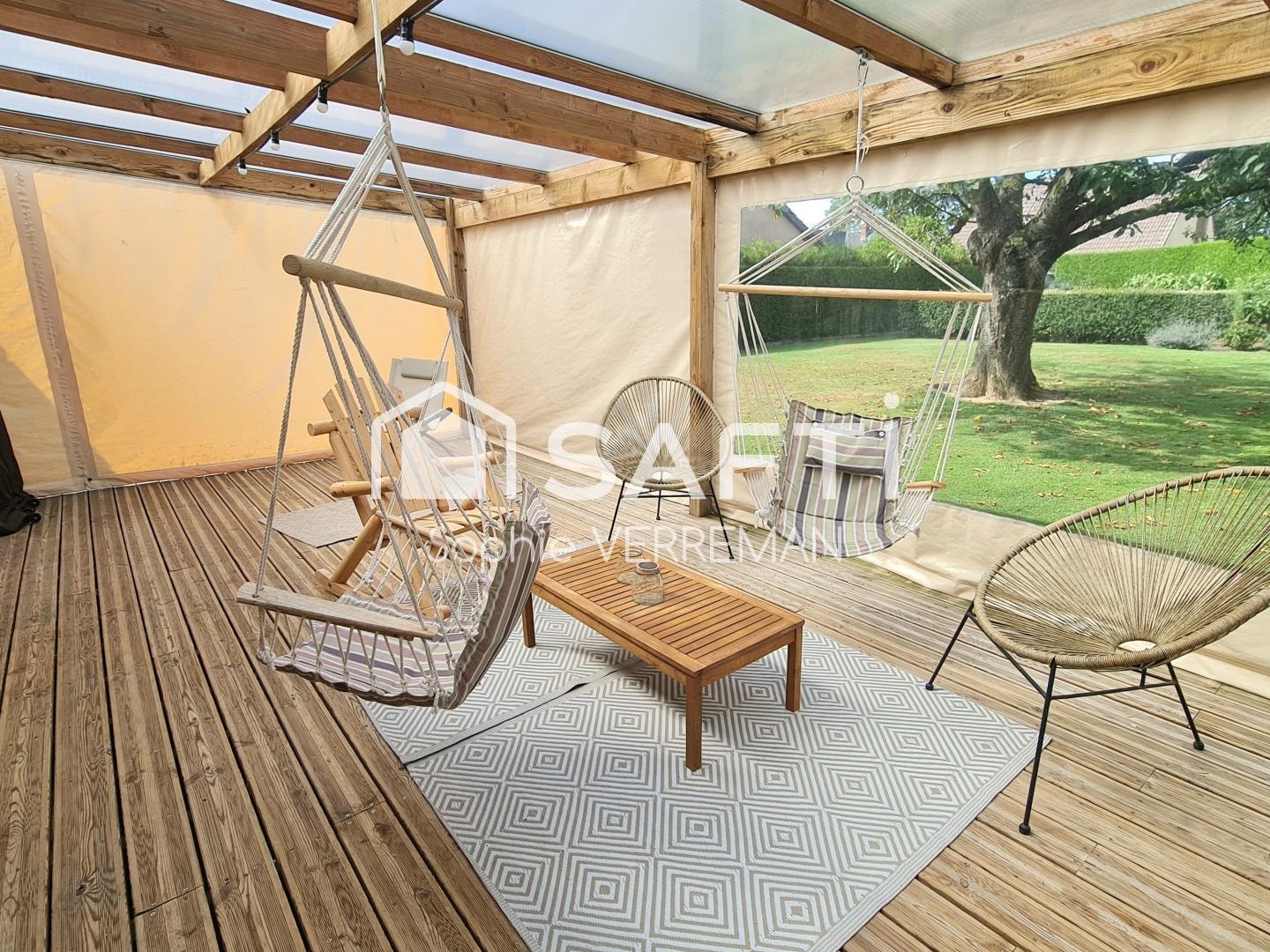 Vivable de PLAIN PIED, au calme, grande terrasse abritée