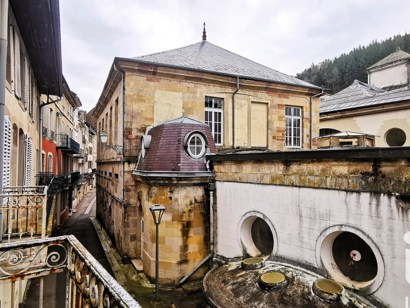 Maison avec appartements 1 pièce 270 m²