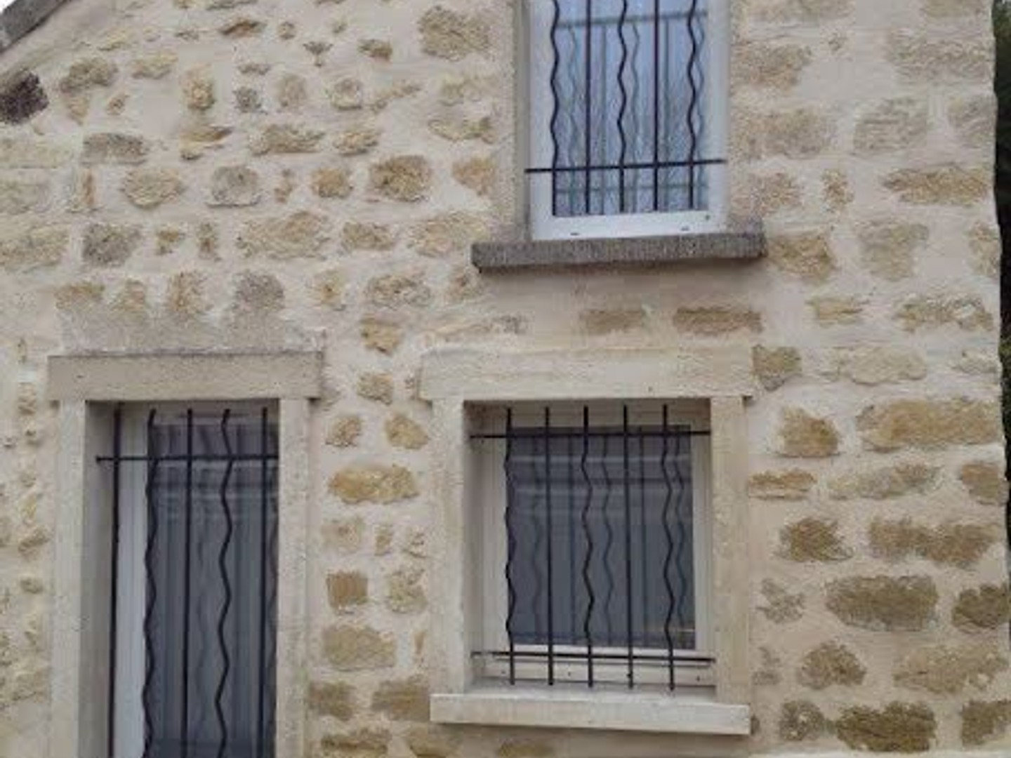 Maison à louer - 1 pièce - 25m2 - Neuville-Sur-Oise (95000)