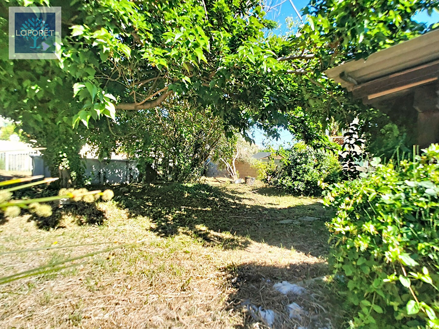 Terrain 969 m²