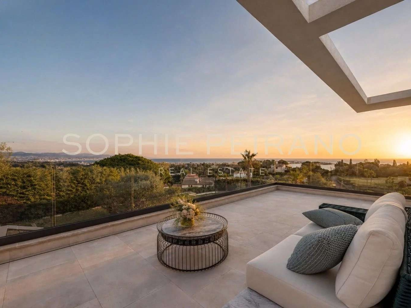 Villa 7 pièces 450 m²