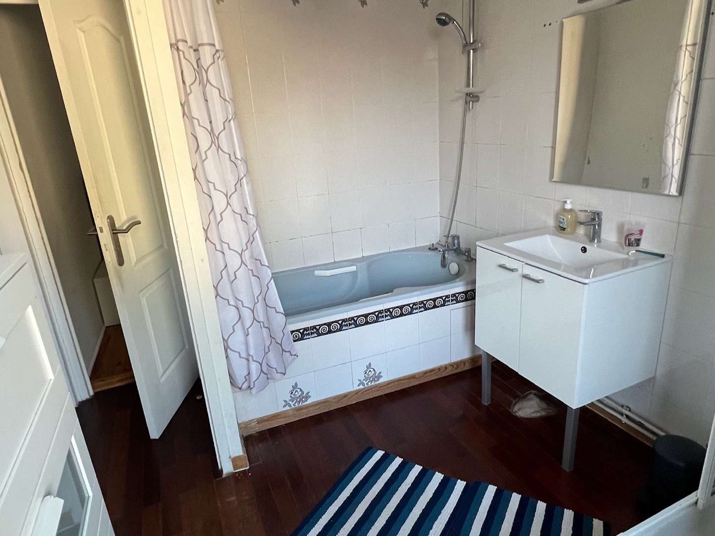 Immeuble à vendre - 186m2 - Cergy (95000)