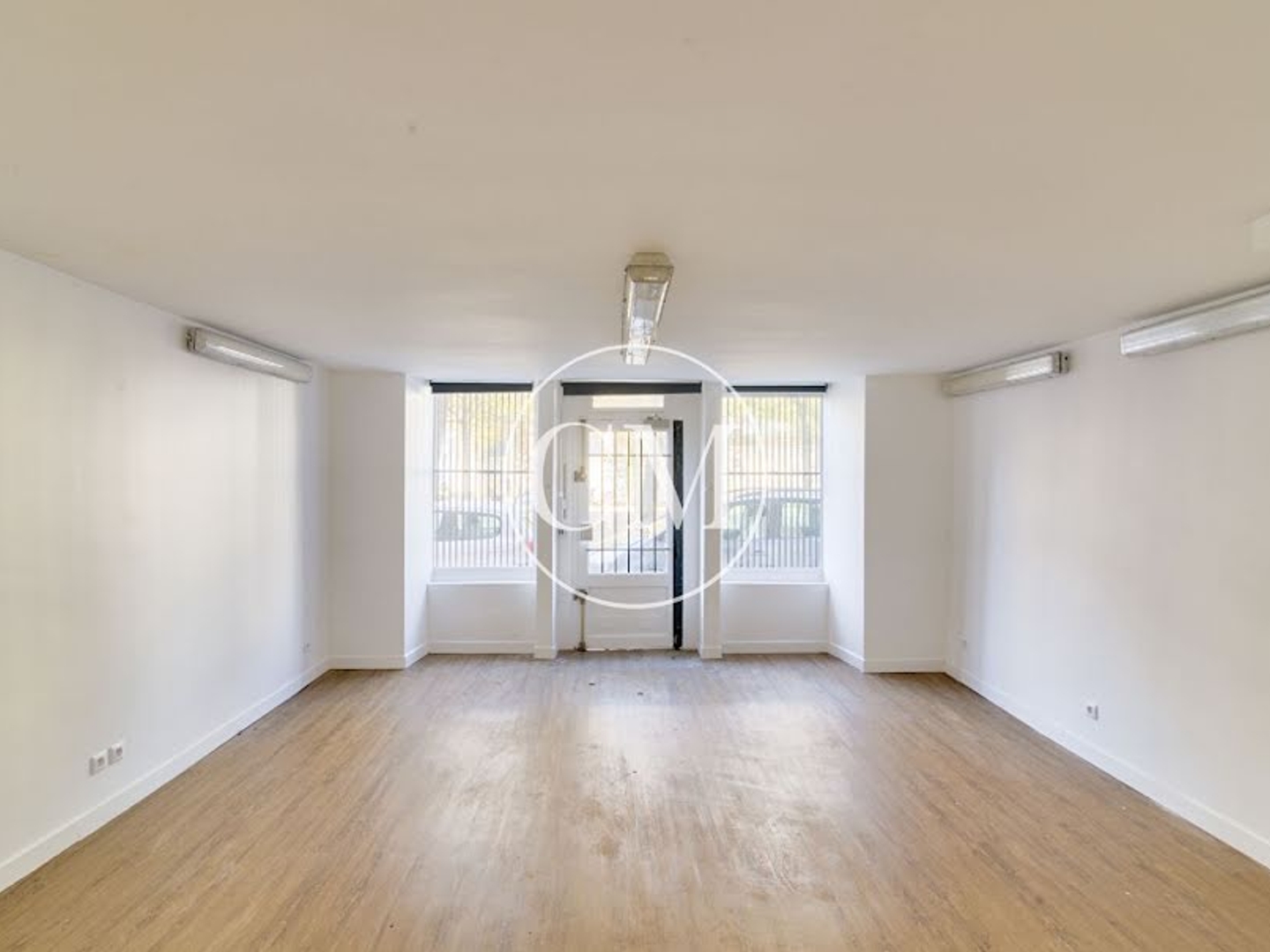 Magasin à vendre - 84m2 - Versailles (78000)