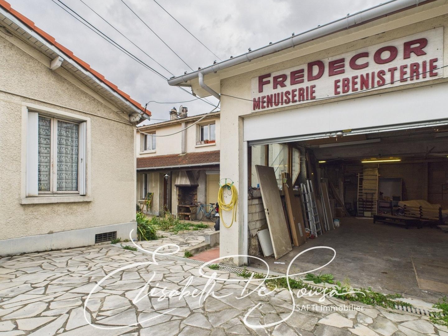 Villejuif - Atelier de 87 m² avec accès véhicule