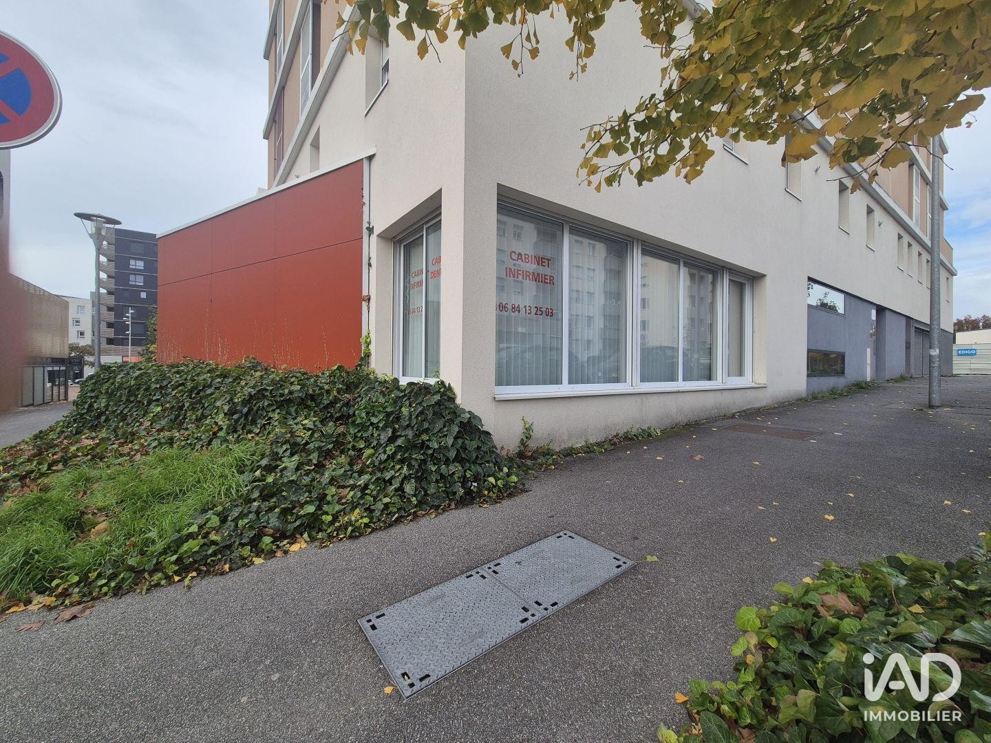 Immeuble commercial 89 m²