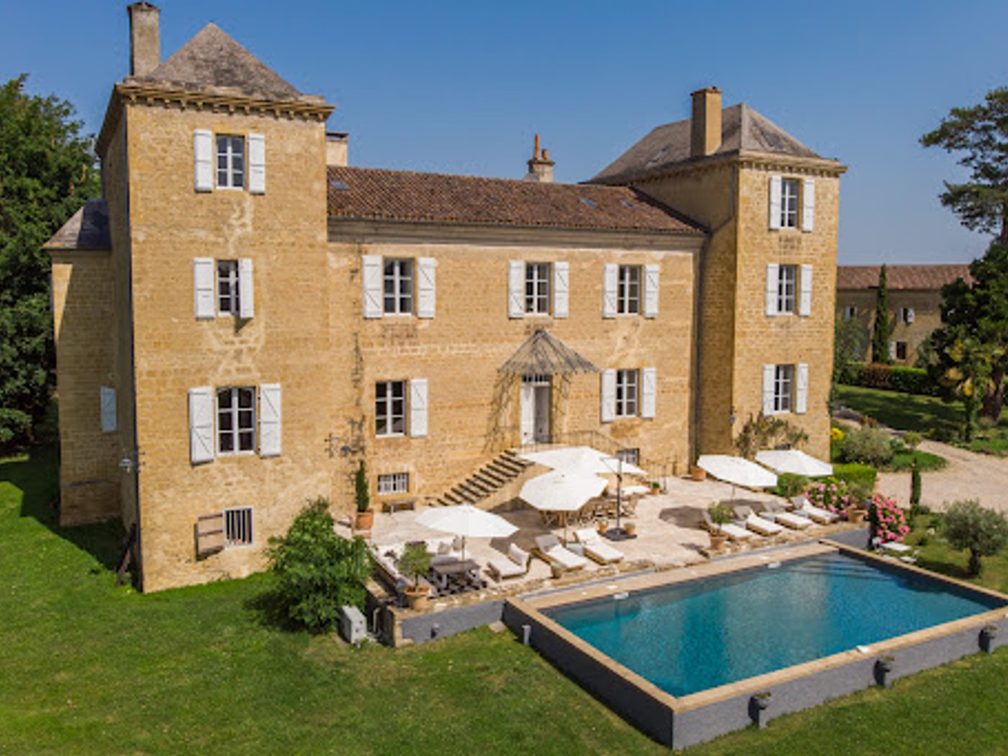 Maison 18 pièces 597 m²