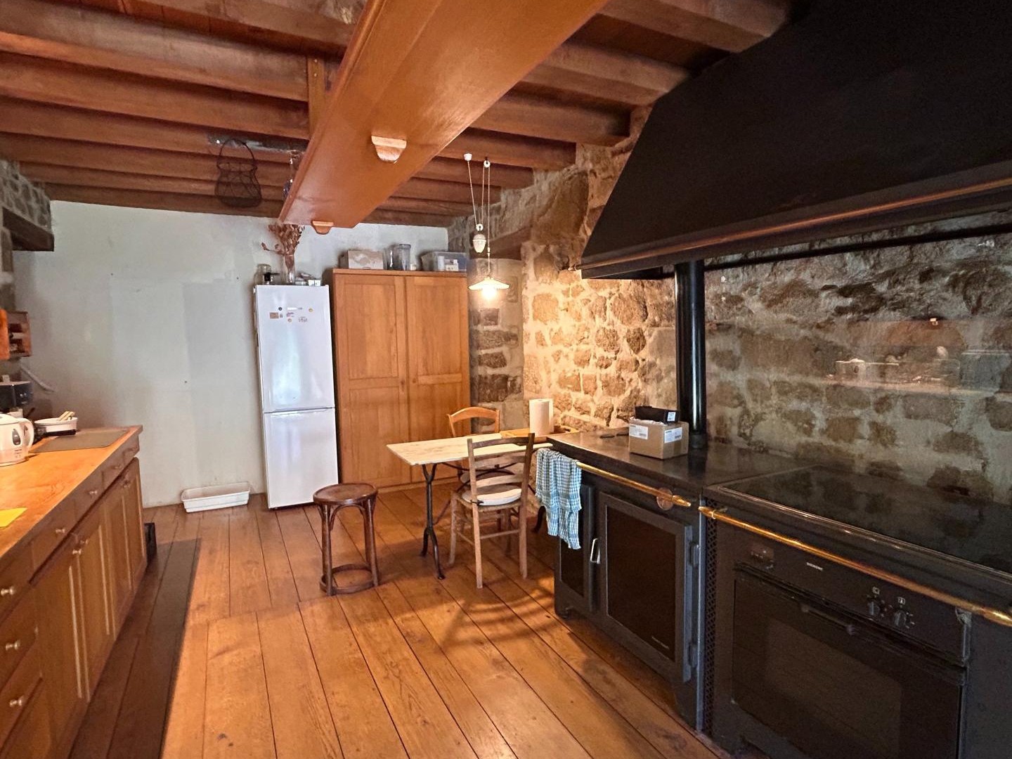 Maison à vendre - 4 pièces - 170m2 - Saint-Agnant-Près... (23260)