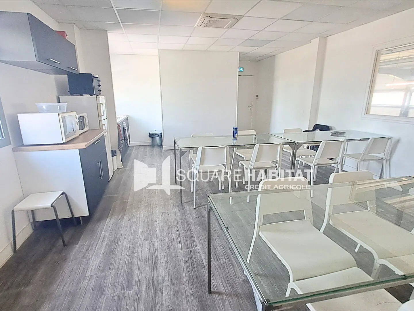 Locaux à vendre - 1400m2 - Châtellerault (86100)