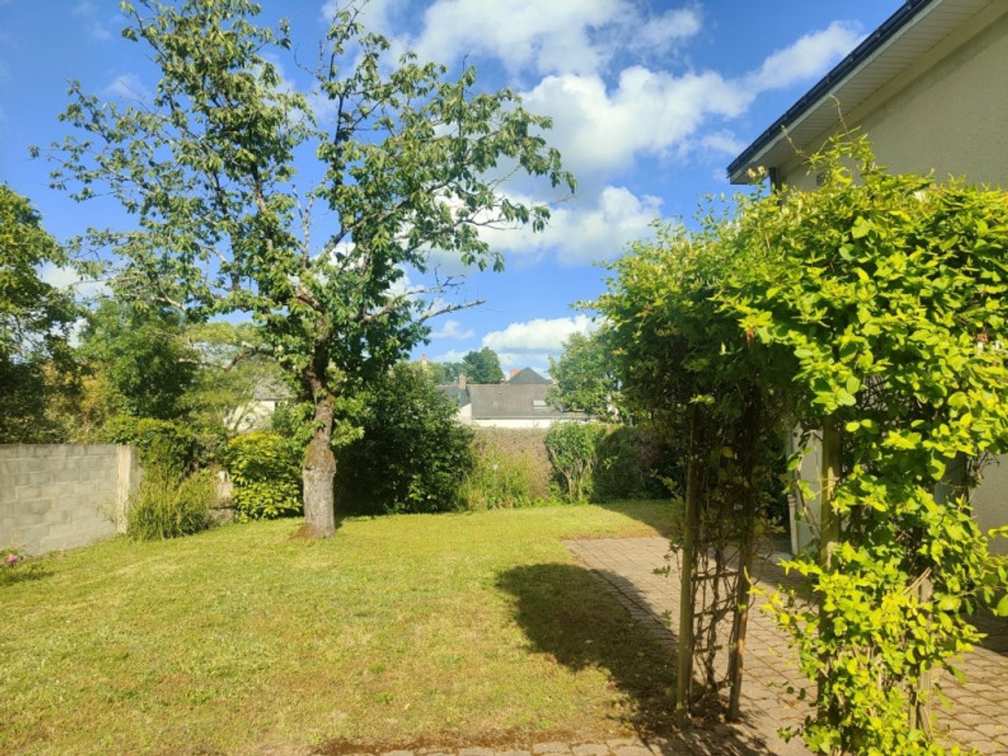 Maison à vendre - 9 pièces - 172m2 - Morannes Sur Sart... (49640)