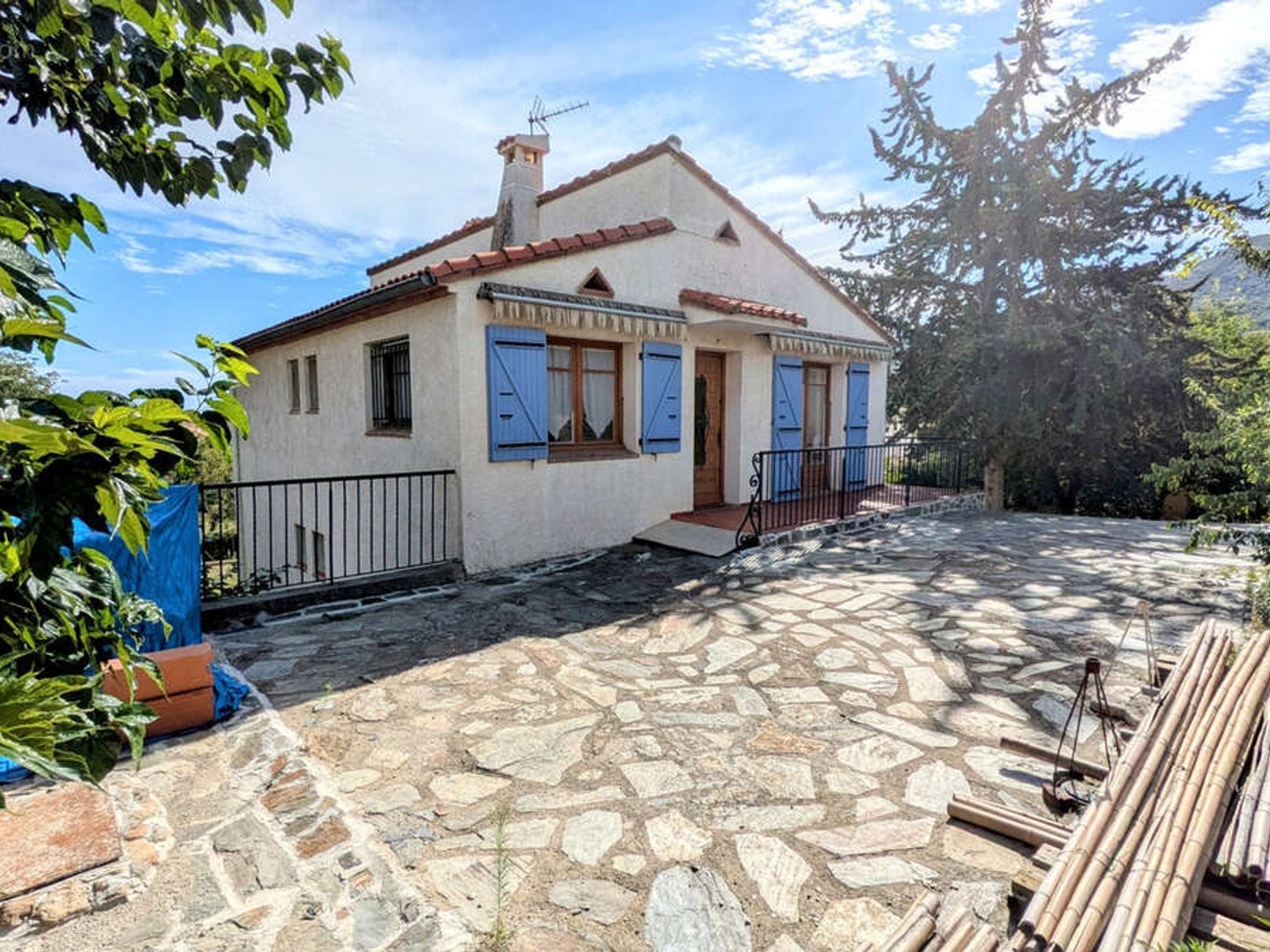 4 f sur 3 plateaux & terrain 1500 m encore constructible