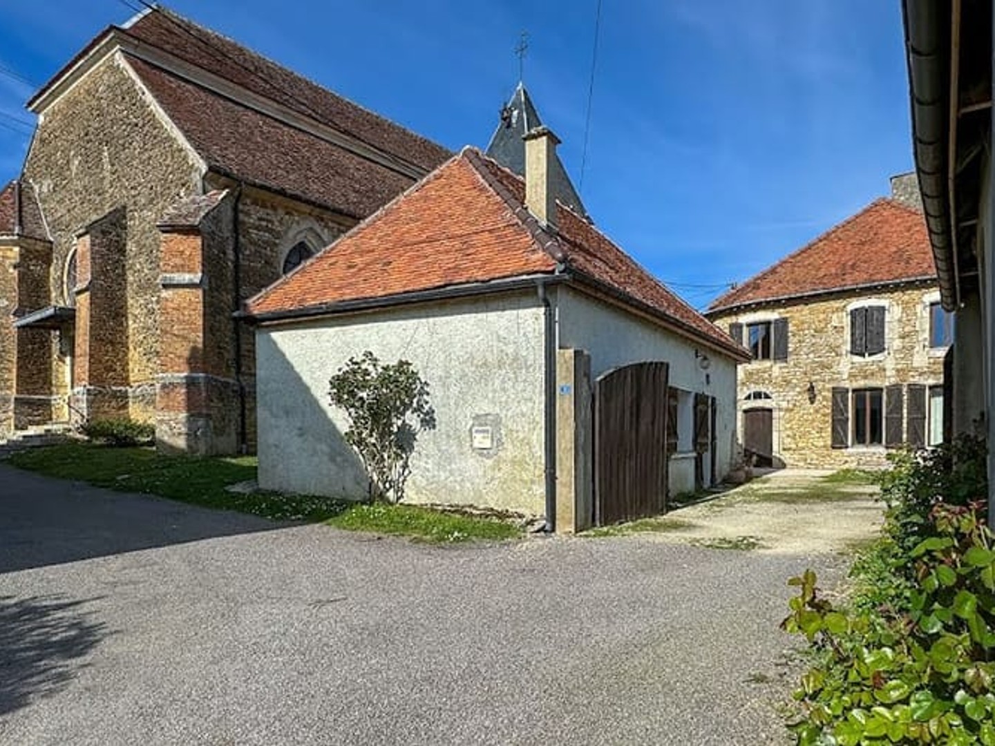 Maison 10 pièces 300 m²