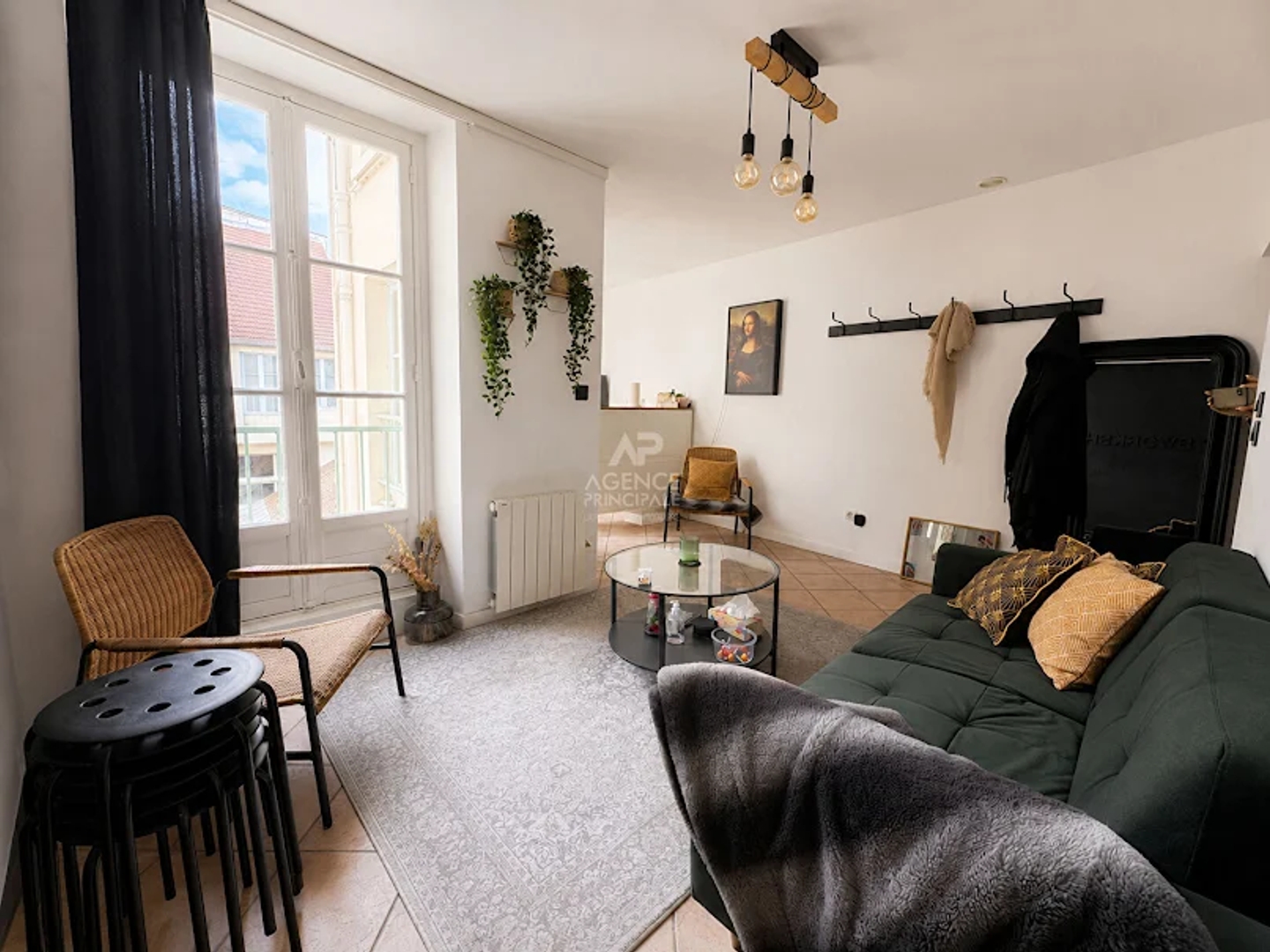 Locaux à vendre - 2 pièces - 46m2 - Saint-Germain-En-... (78100)