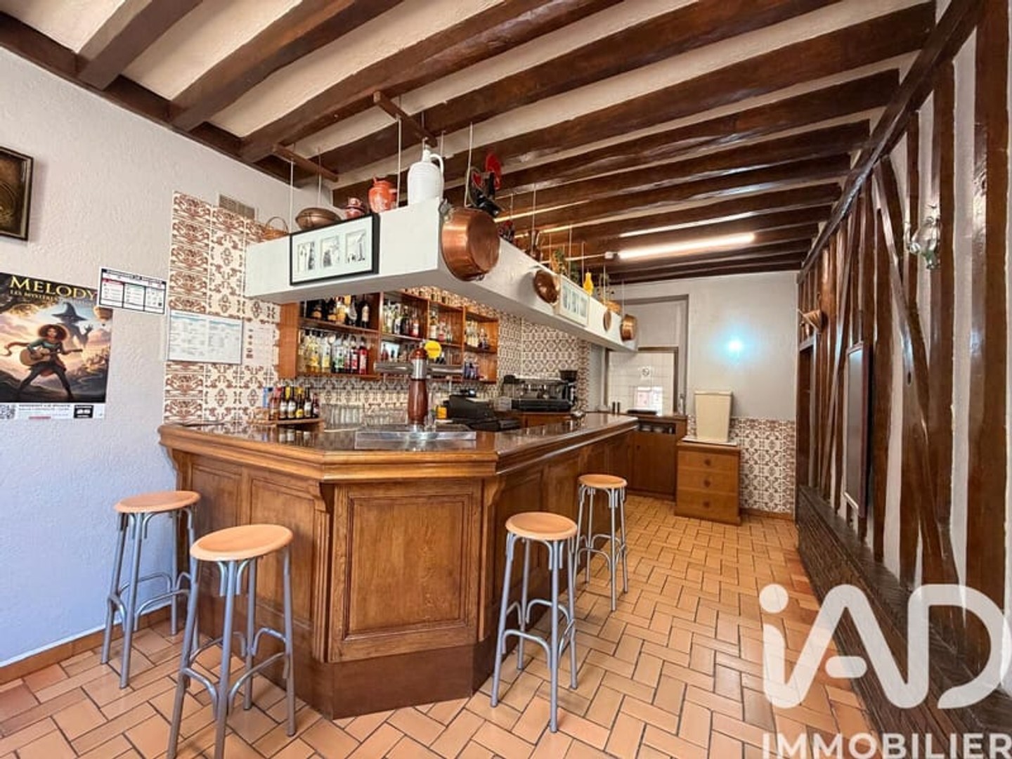 Magasin à vendre - 321m2 - Jouy (28300)