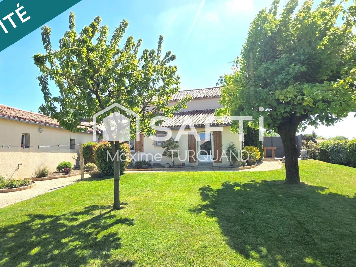 Bureaux à vendre - 7 pièces - 173m2 - La Forêt-Sur-Sèvre (79380)