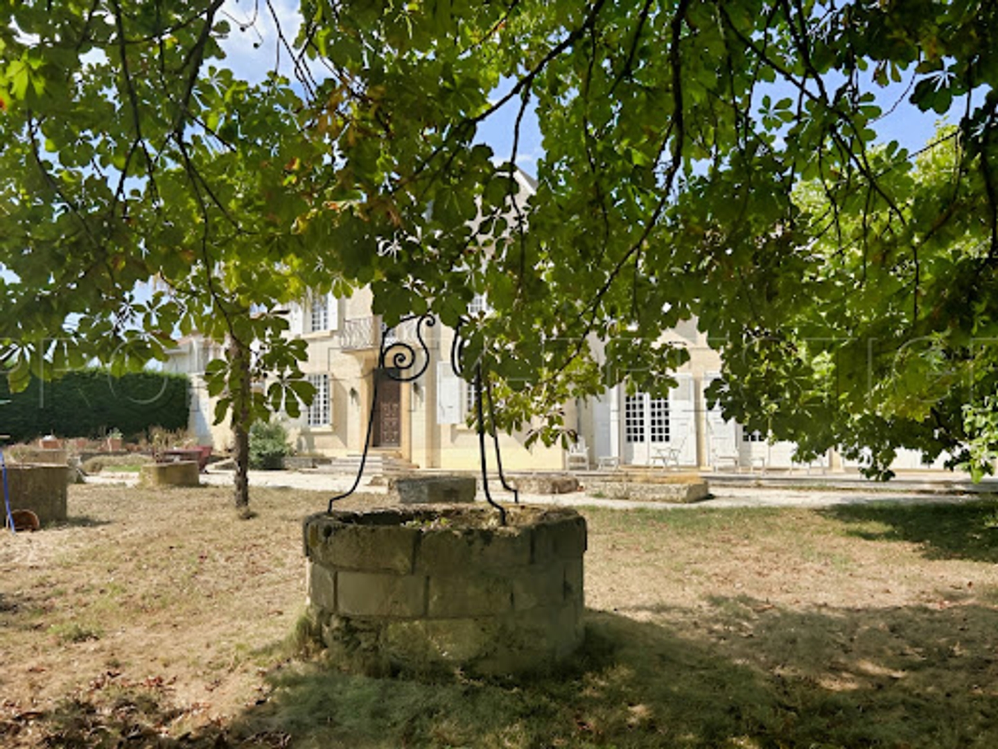 Maison à vendre - 11 pièces - 460m2 - Estampes (32170)