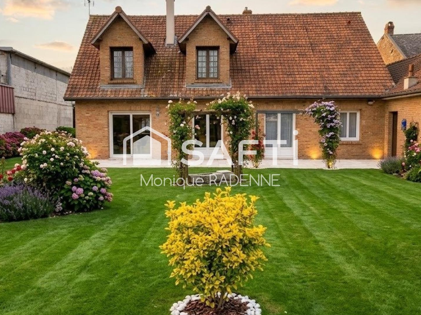 Maison à vendre - 8 pièces - 124m2 - Neuvillette (80600)
