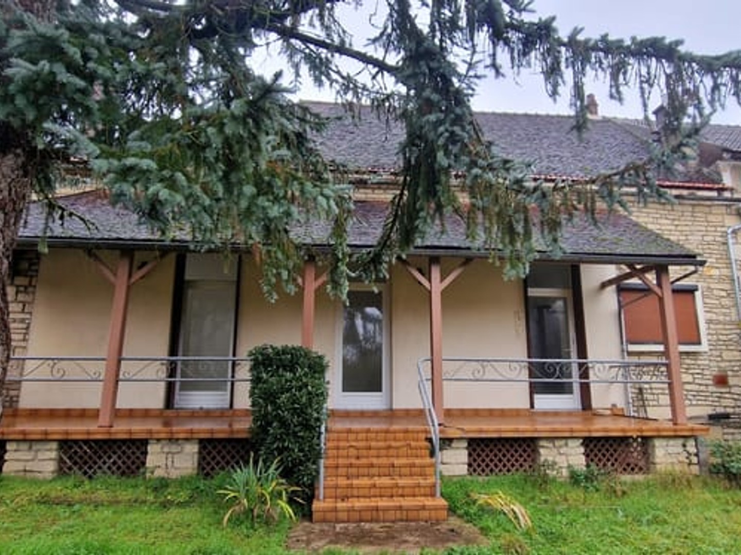 Maison avec appartements 219 m²