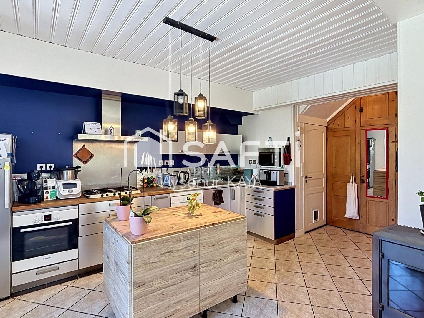 Maison à vendre - 15 pièces - 511m2 - Larrivoire (39360)