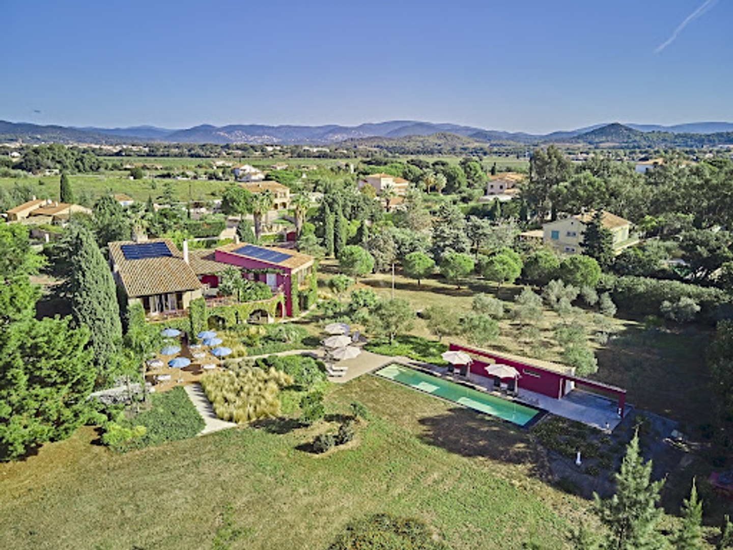 Maison à vendre - 12 pièces - 504m2 - La Londe-Les-Maures (83250)