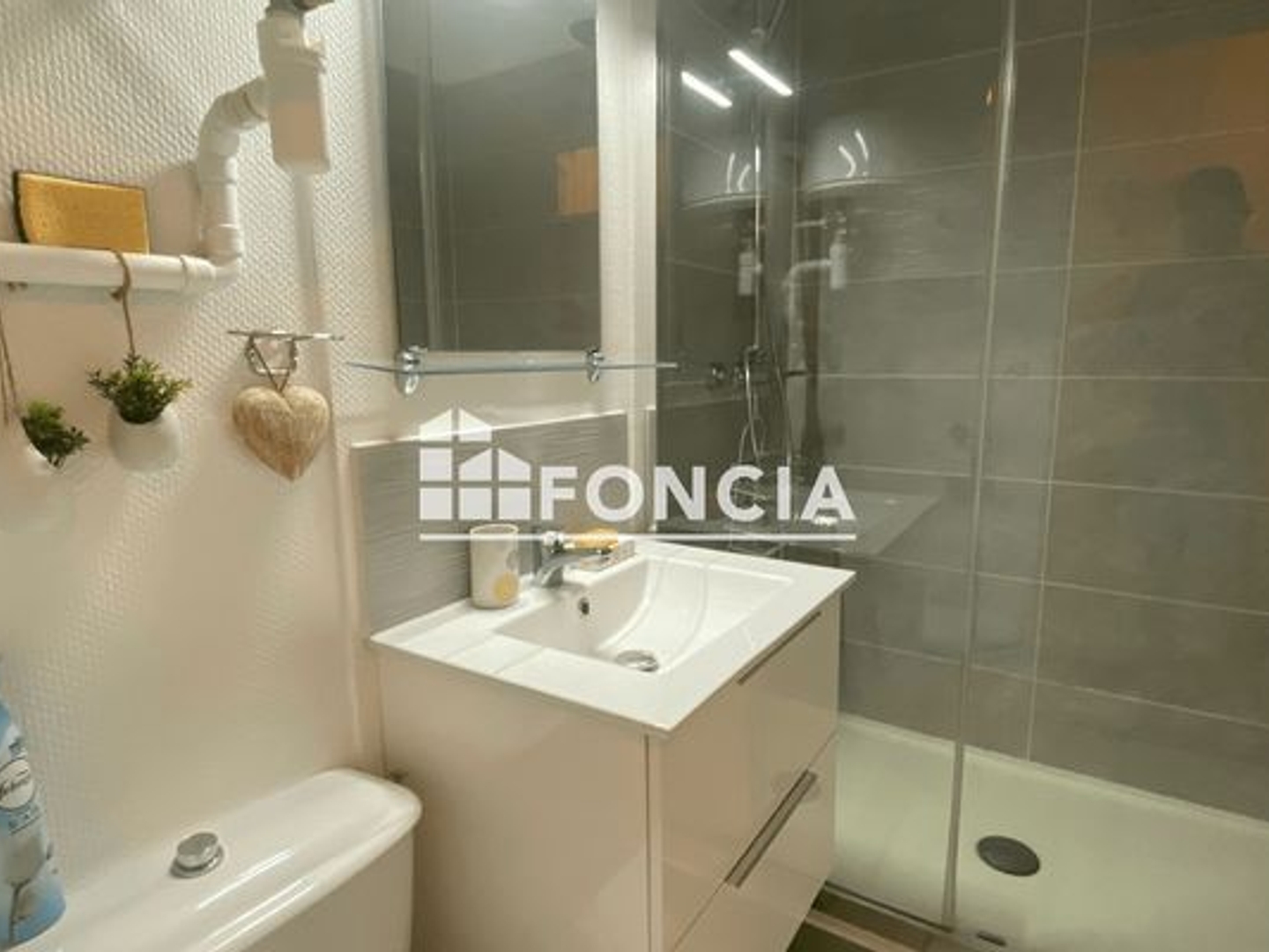 Appartement à vendre - 1 pièce - 25m2 - Bormes-Les-Mimosas (83230)