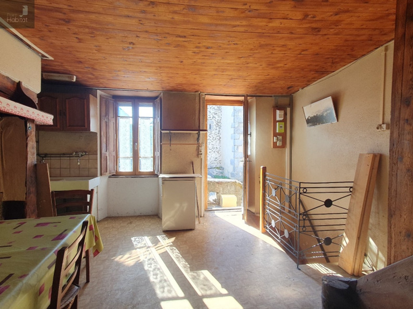 Maison à vendre - 5 pièces - 100m2 - Leynhac (15600)