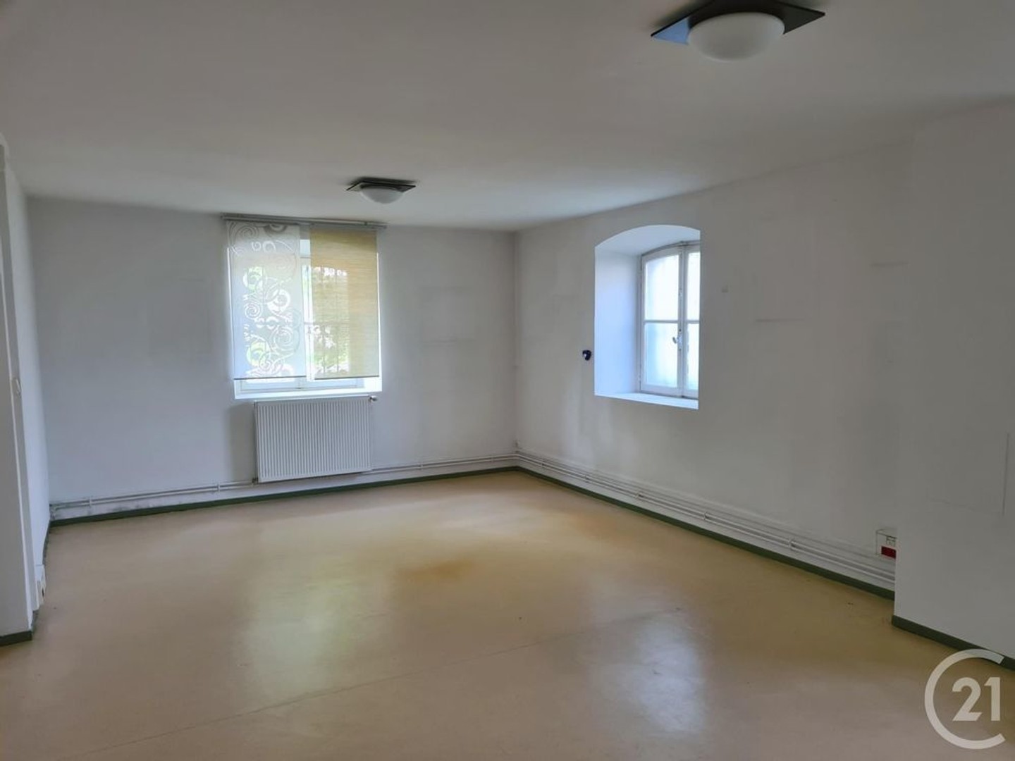 Locaux à vendre - 4 pièces - 90m2 - Sochaux (25600)
