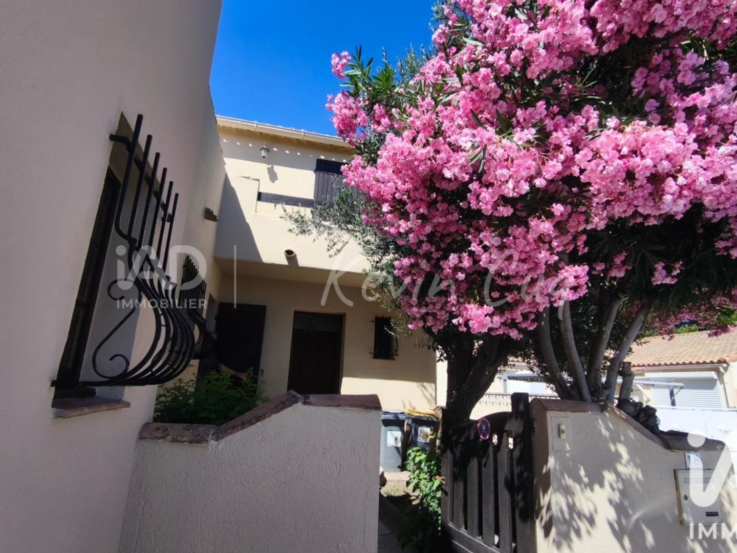 Vends maison - 140 m² - 6 pièces, 4 chambres - Frontignan 34110