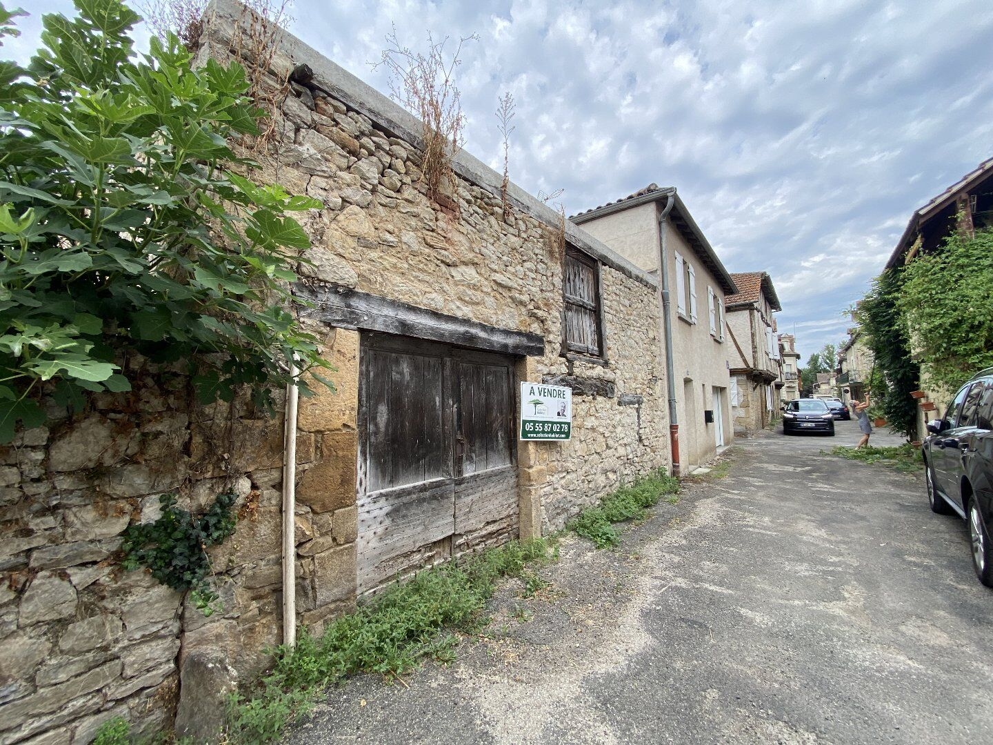 Bâti à restaurer au coeur de Bretanoux