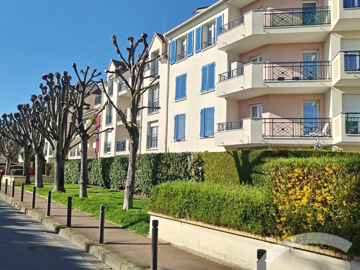 Appartement à vendre - 3 pièces - 71m2 - Chilly-Mazarin (91380)