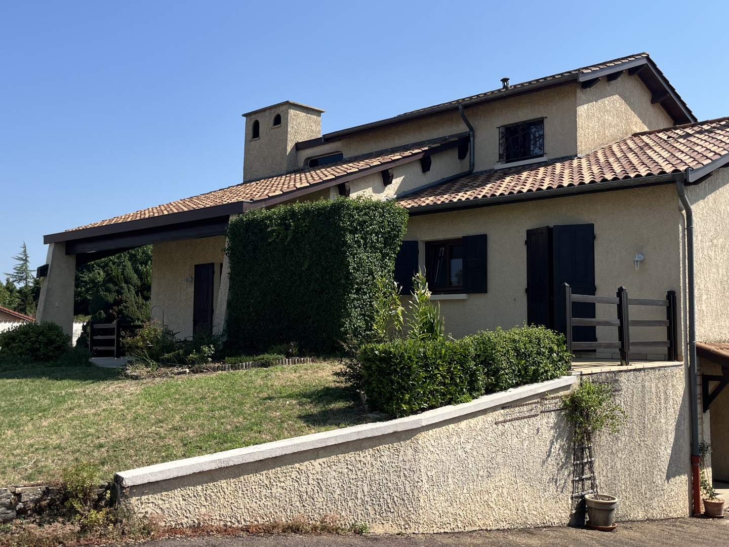 ST ROMAIN DE JALIONAS - MAISON 156 m² 4 CHAMBRES + SOUS SOL COMPLET sur TERRAIN 1500 m²