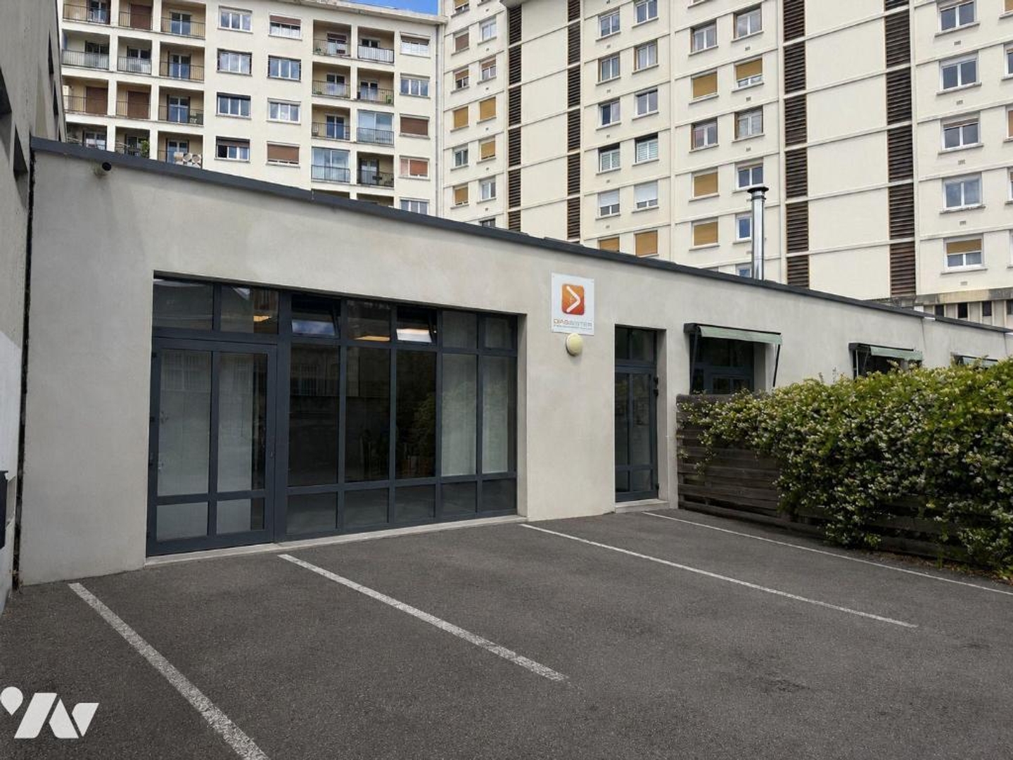 Magasin à vendre - 166m2 - Troyes (10000)