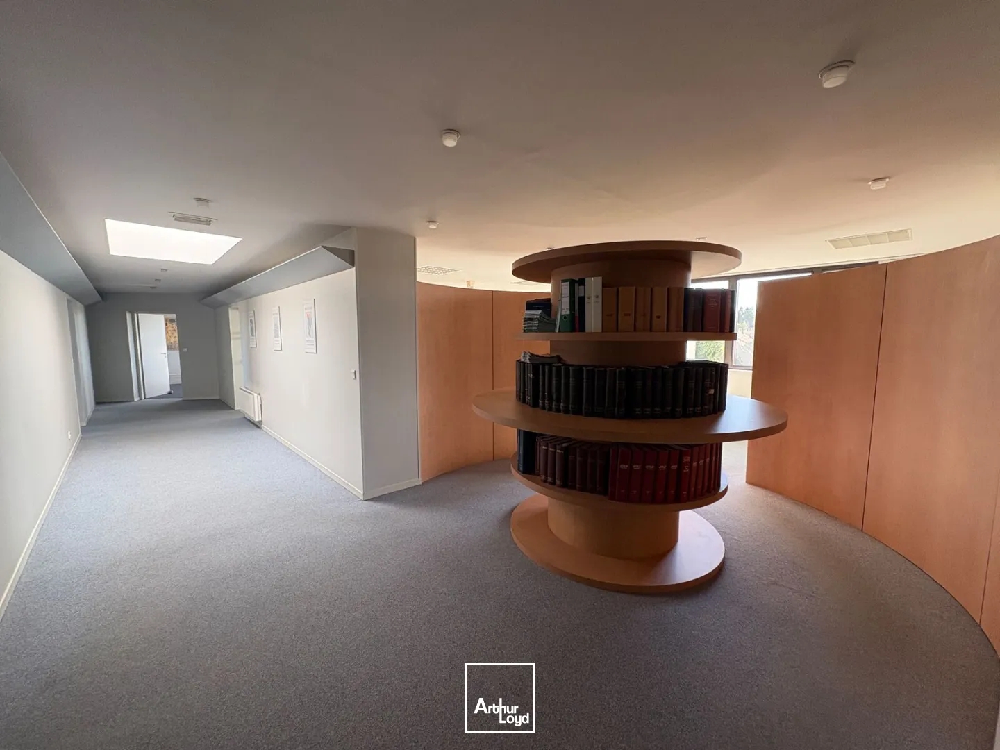 Bureaux à vendre - 480m2 - Montargis (45200)