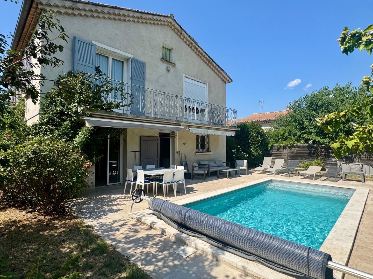 Maison à vendre - 6 pièces - 165m2 - La Tour-D'aigues (84240)