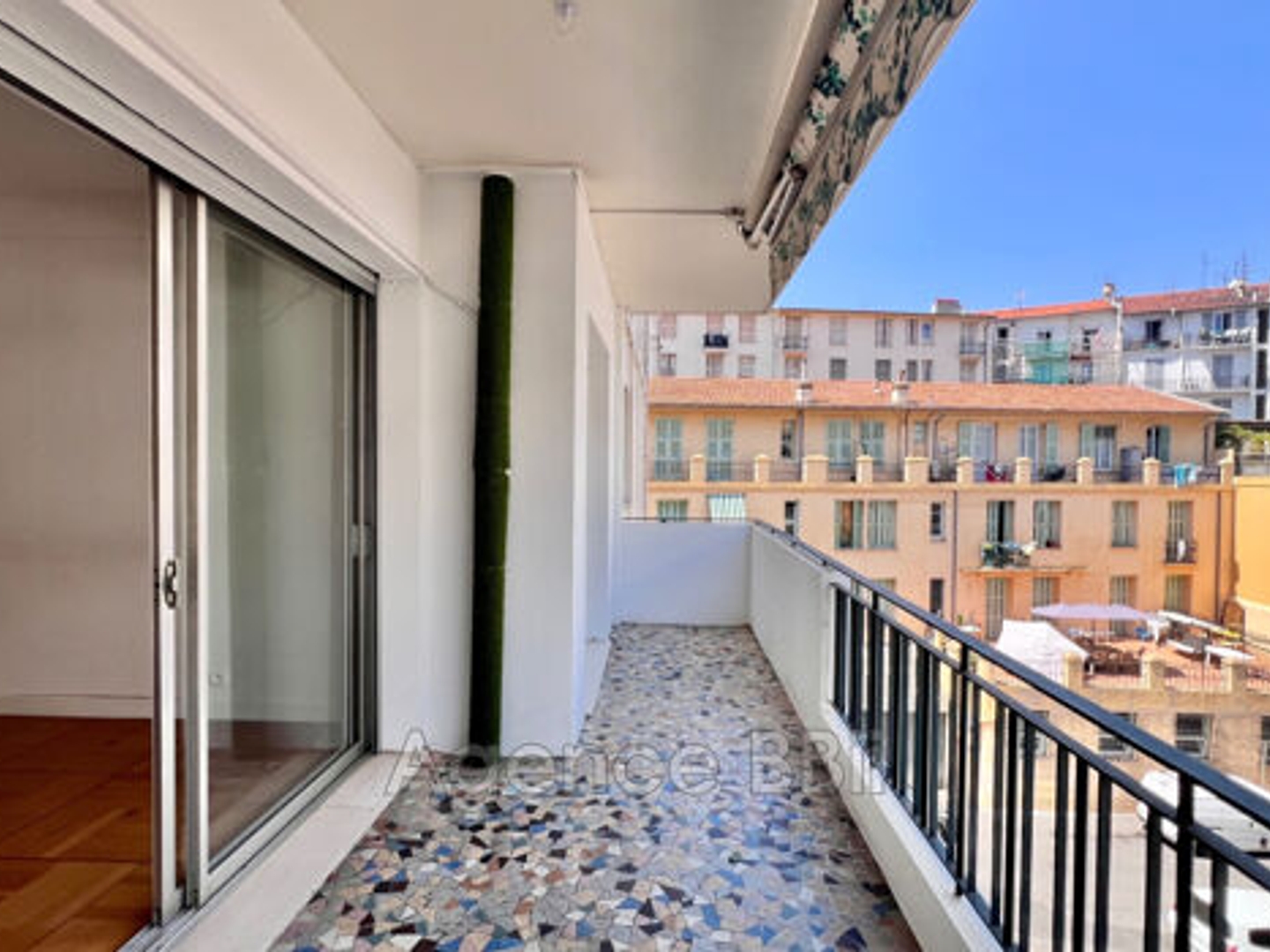 Appartement à vendre - 3 pièces - 82m2 - Nice (06000)