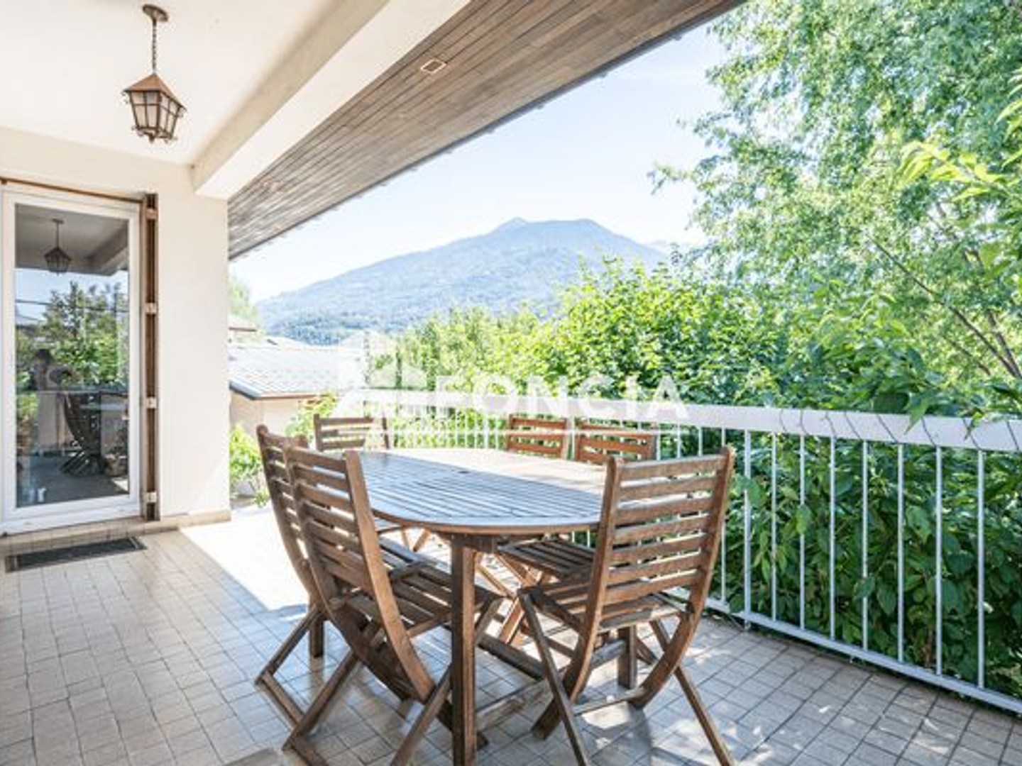 Maison 7 pièces 180 m²