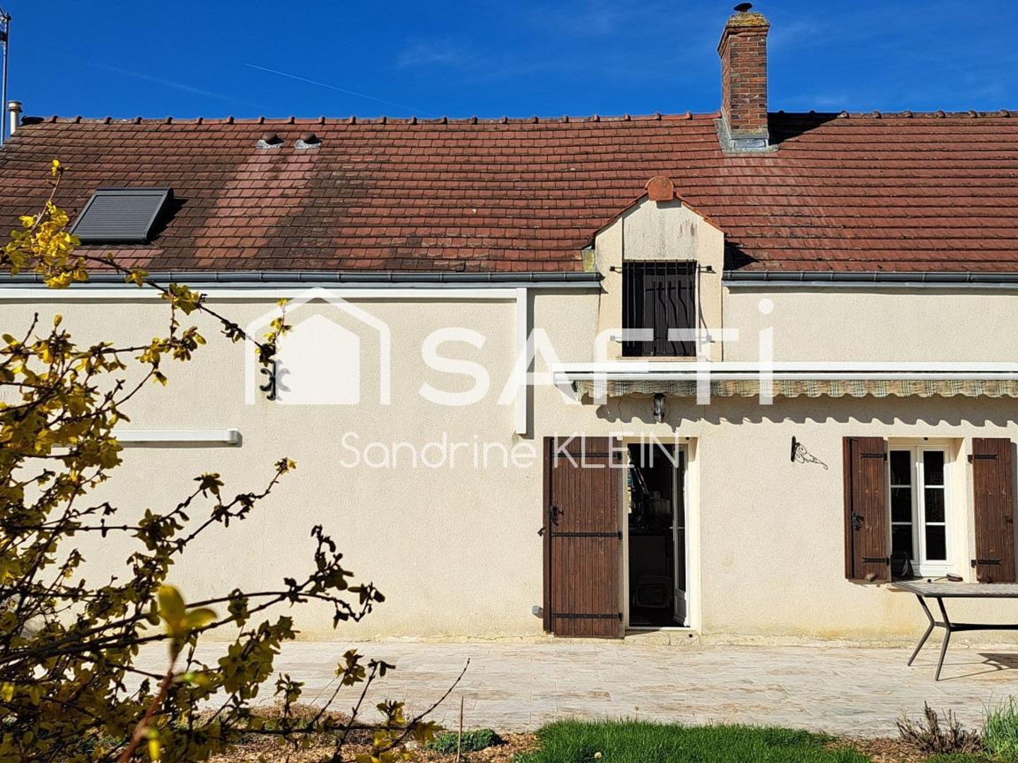 Longère 128 m², 4 pièces avec grange attenante et jardin