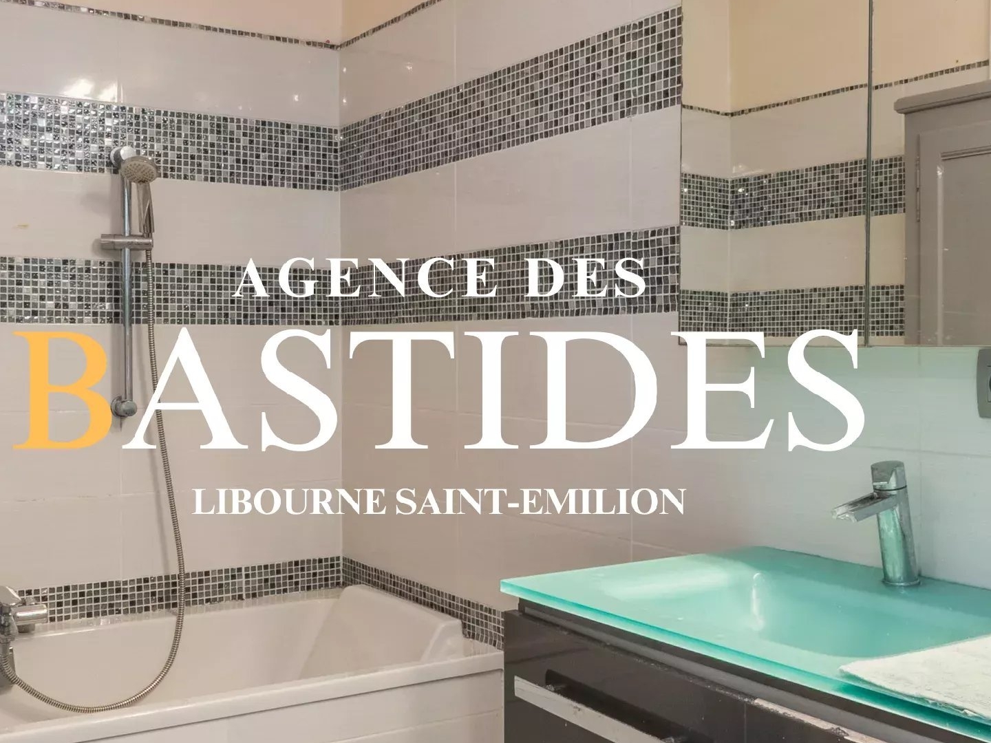 Maison à vendre - 9 pièces - 280m2 - Saint-Germain-Du-... (33750)
