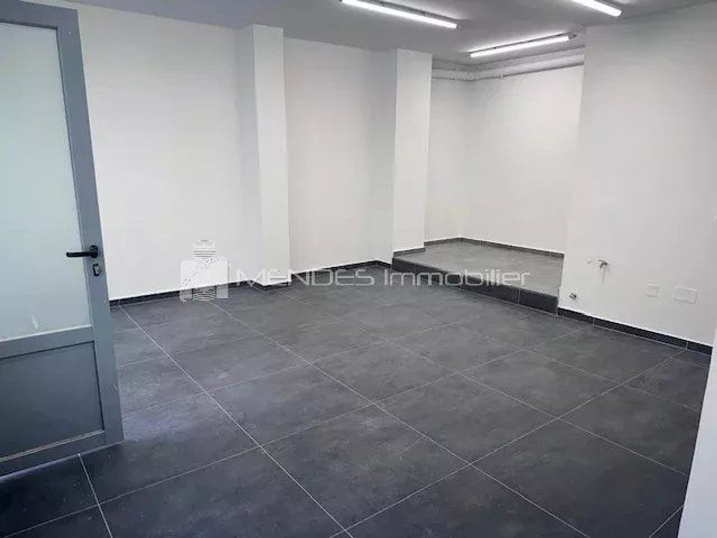 Bureaux 1 pièce 38 m²
