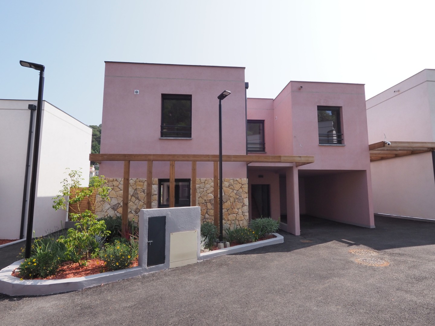 Proche village - Villa individuelle 93,5 m2 - T4 - Jardin 65