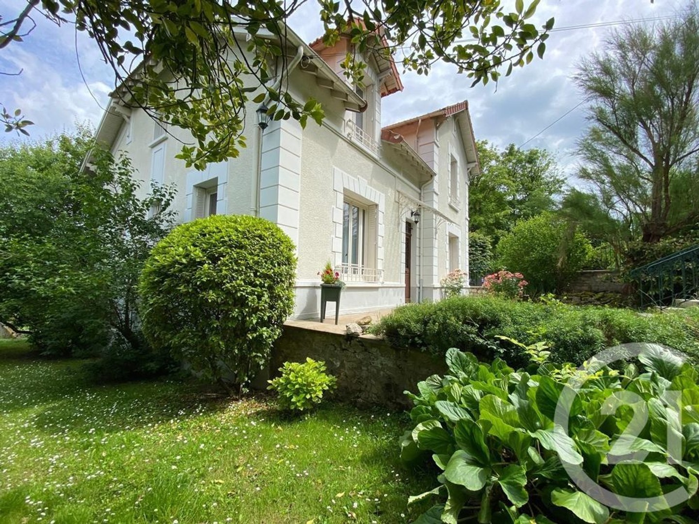 Maison 7 pièces 205 m²