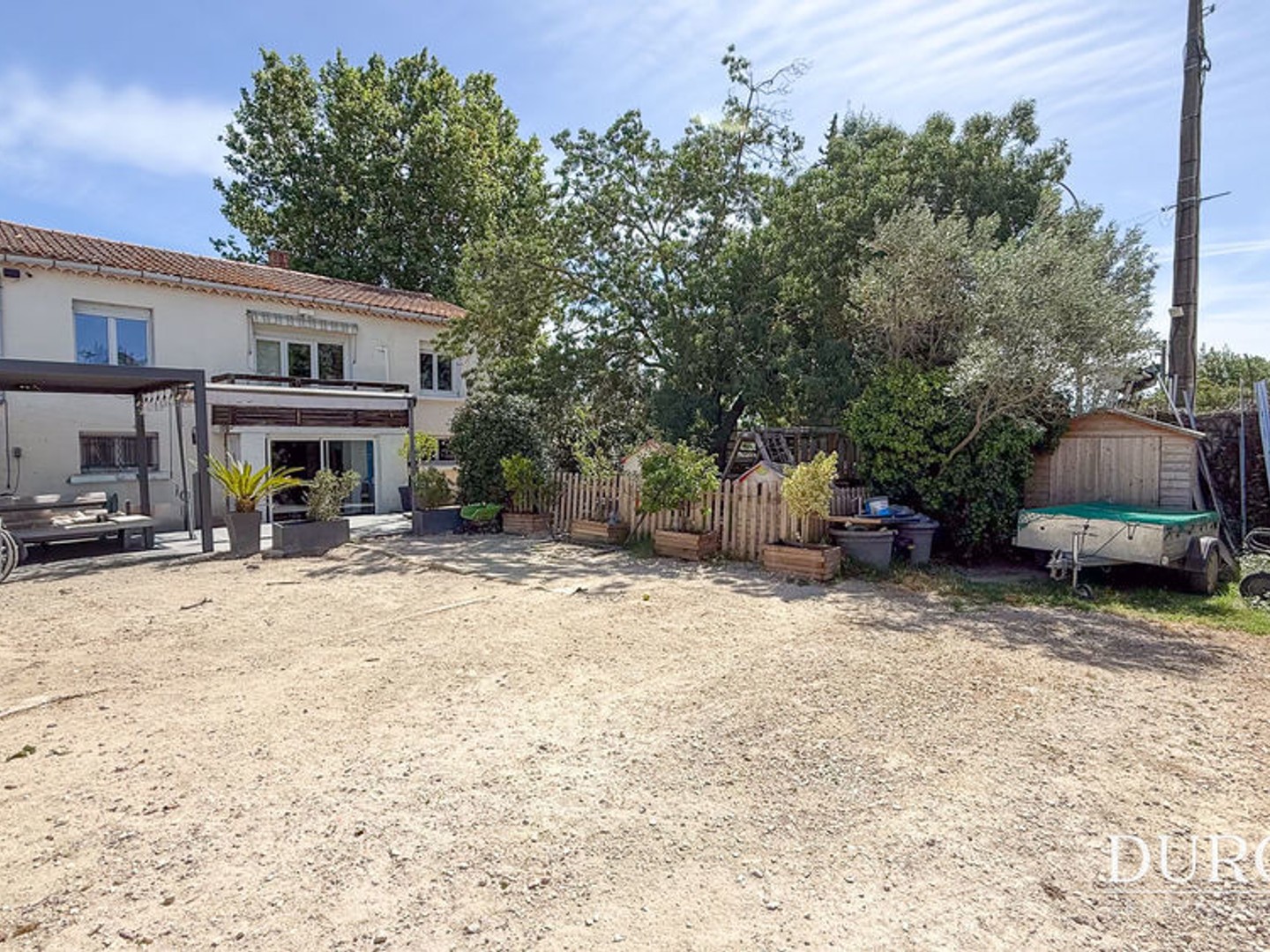 Montfavet Avignon - Maison familiale 5 pièces avec jardin