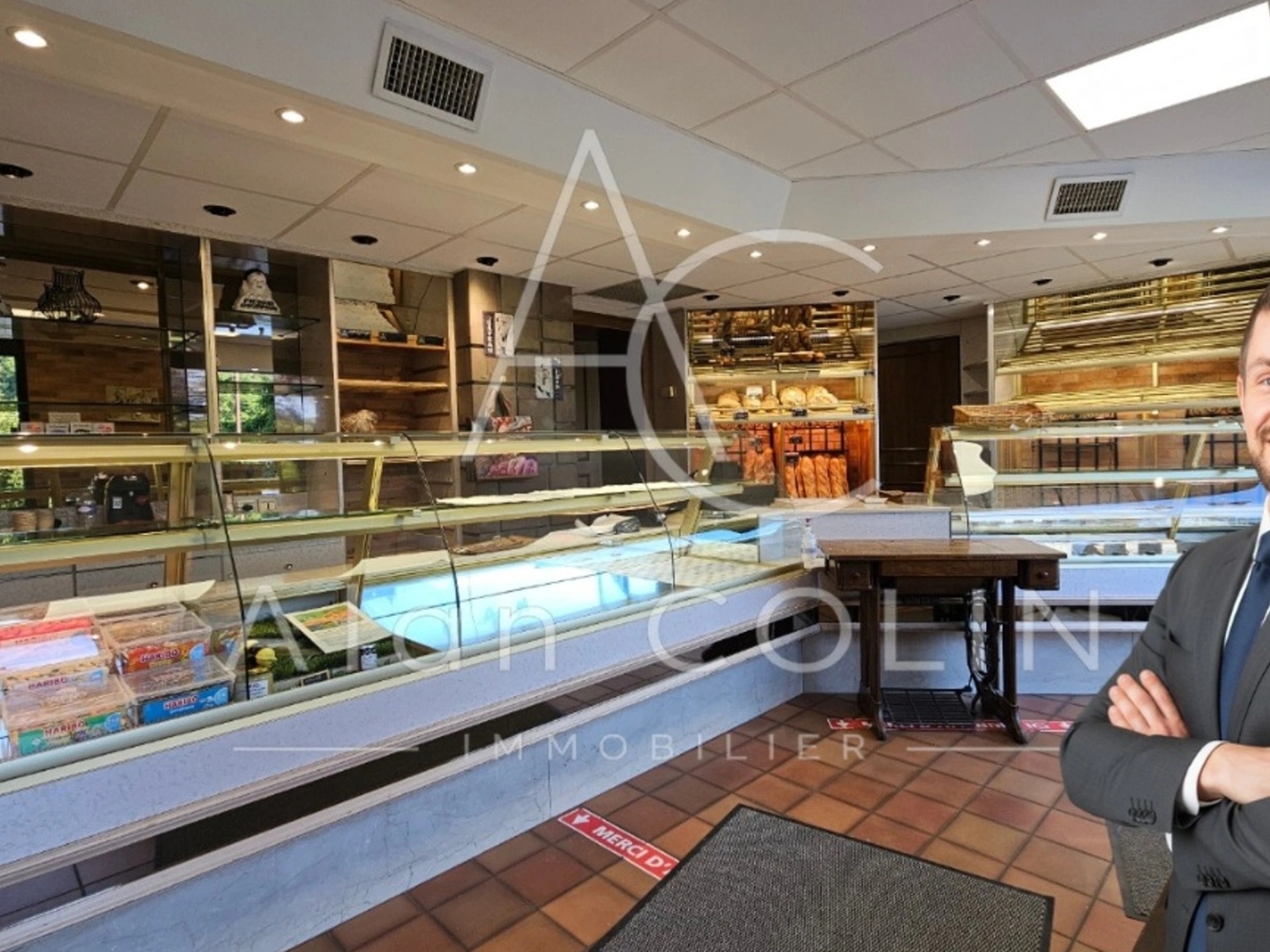 Fonds de commerce 5 pièces 308 m²