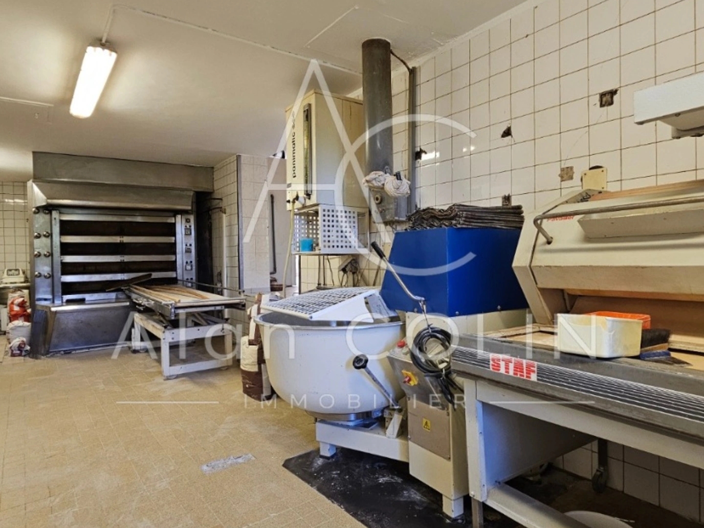 Magasin à vendre - 5 pièces - 308m2 - Sierck-Les-Bains (57480)