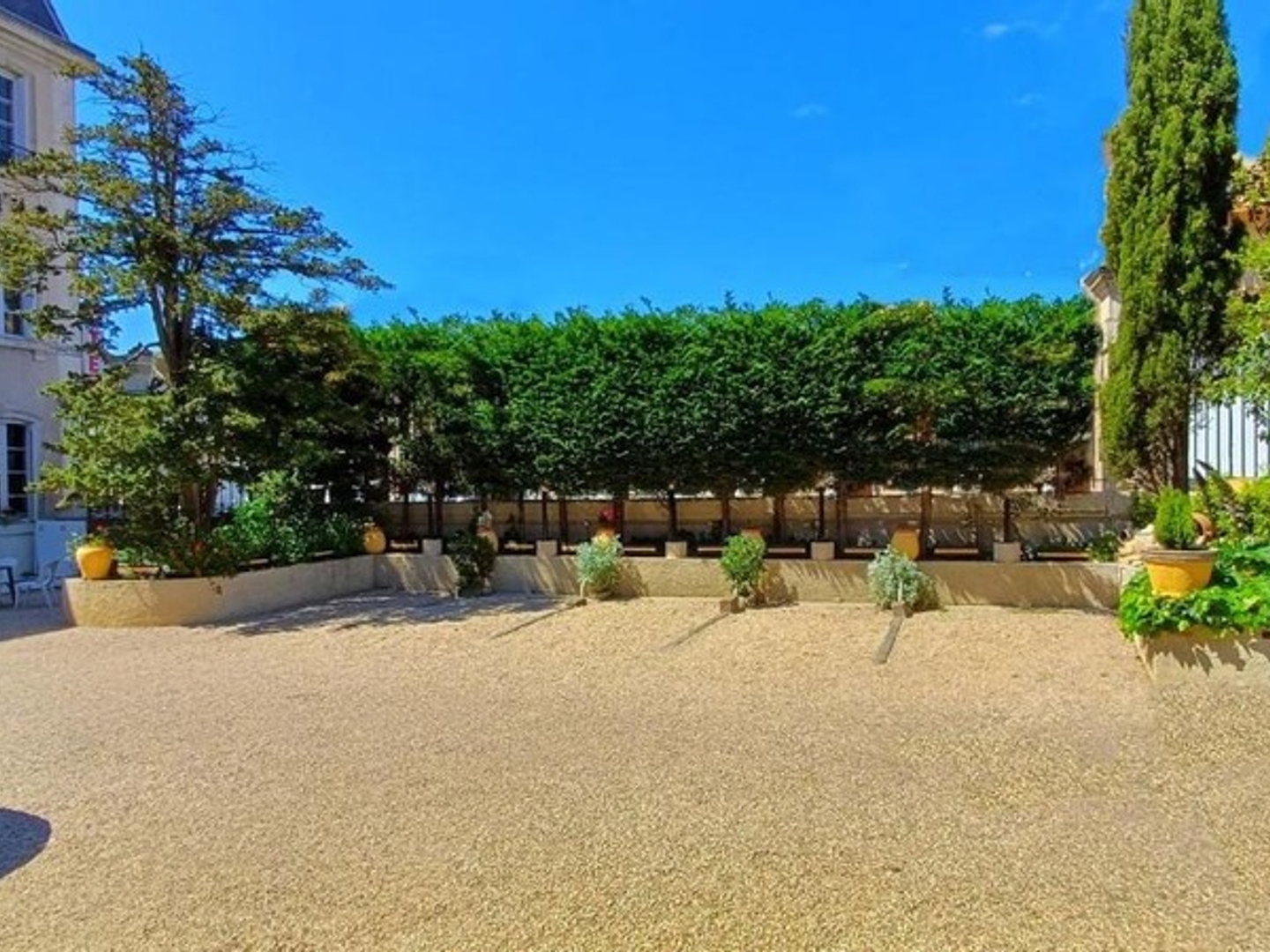 Maison à vendre - 1340m2 - Carcassonne (11000)